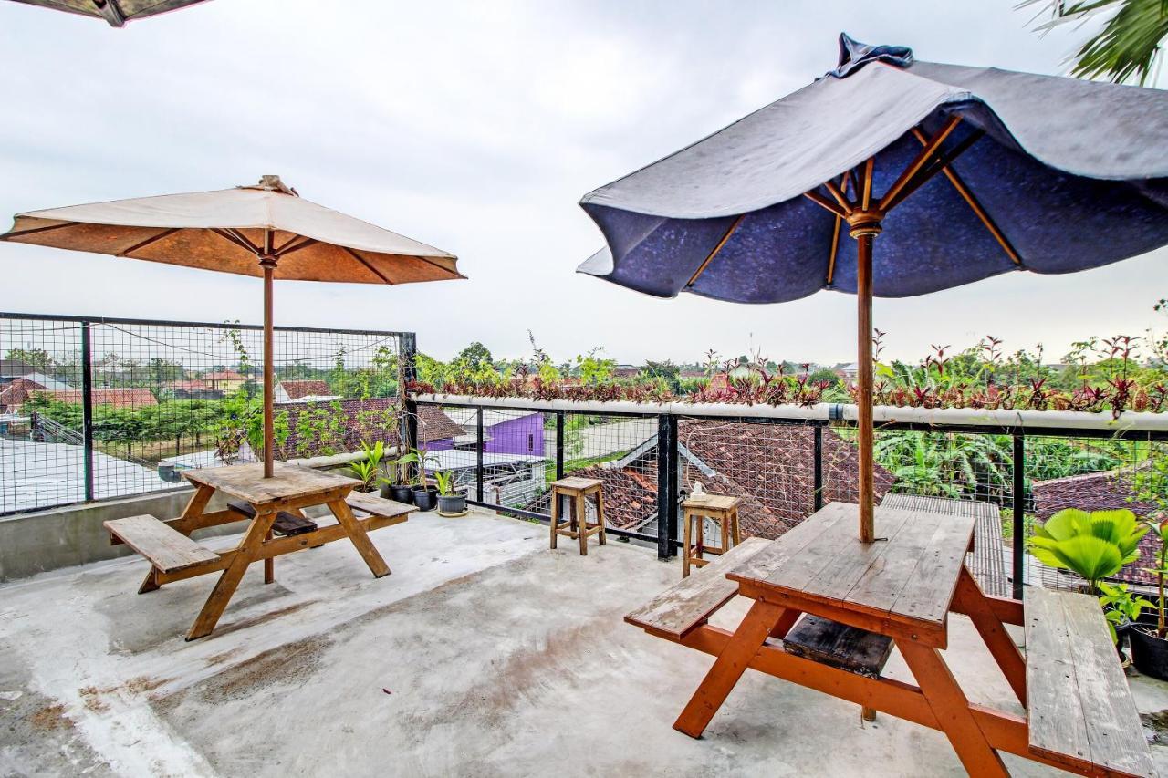 Oyo 92256 Sentosa Residence Yogyakarta Exterior foto
